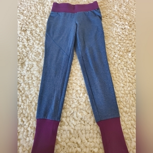 Under Armour leggings‎